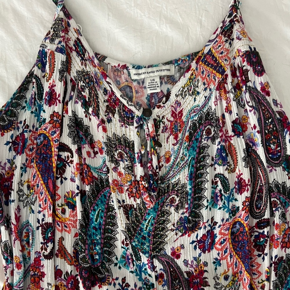AE Romper Size L - Picture 4 of 4